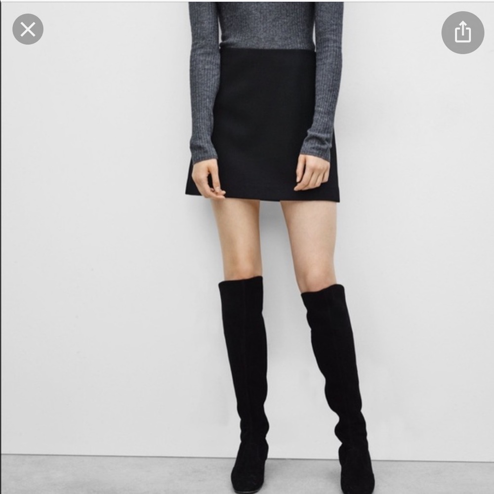 Babaton by Aritzia Black A-line mini skirt SZ 8